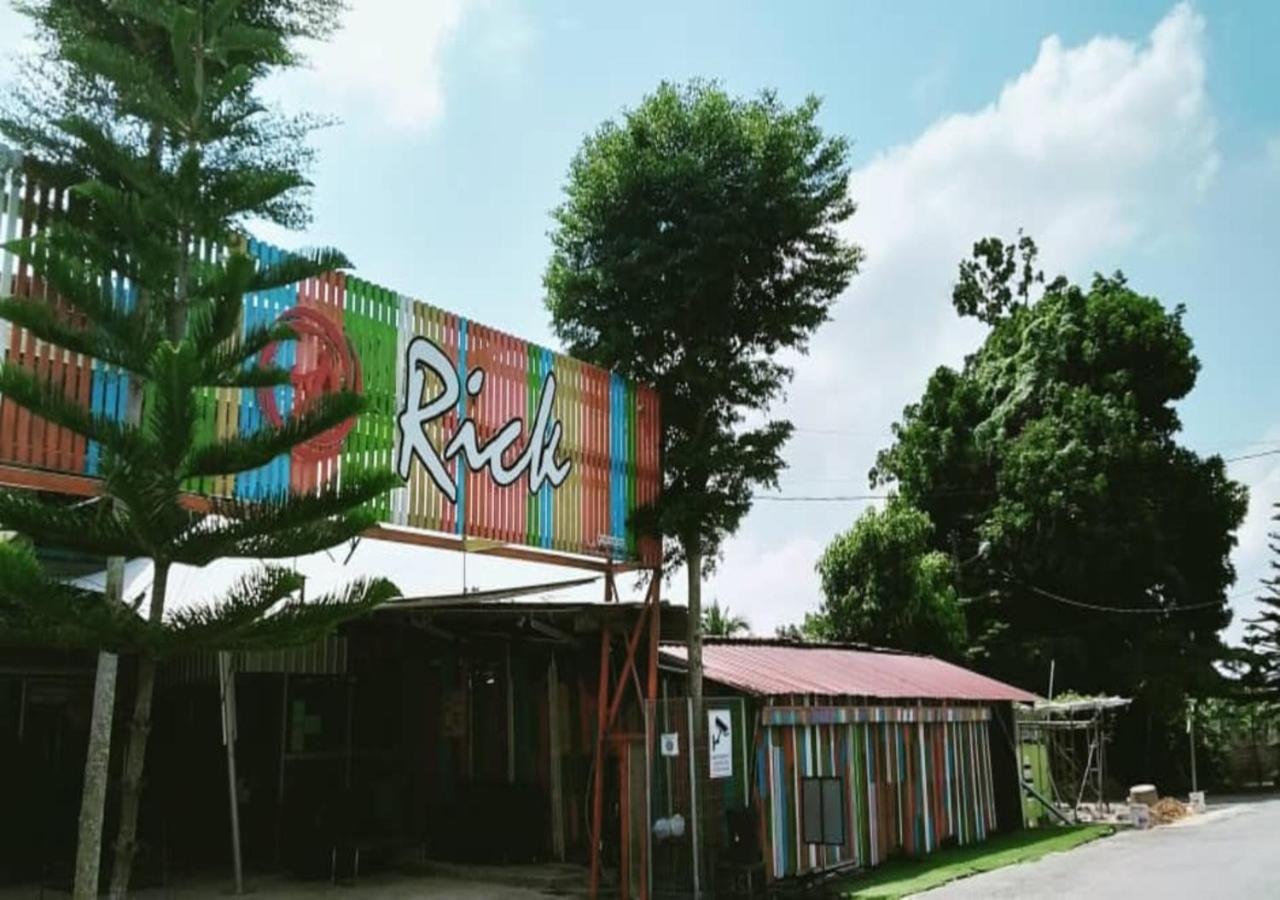 Hotel Rick Teluk Intan